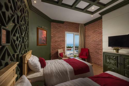 Miramar Boutique Hotel
