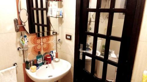 Hostal Private Room In Apartment With Sea & Hilton View