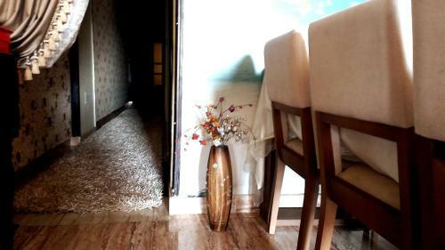 Hostal Private Room In Apartment With Sea & Hilton View