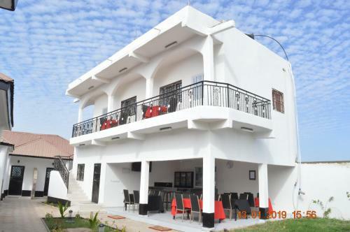 Hostal Sukuta Nema Guest House