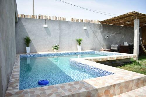 Linda Casa de Estreno En Col�n Con Piscina