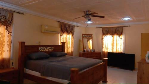 Hostal Gam Properties Guest House