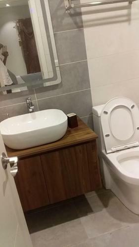 Forest View Luxury Apartment In 3mins Walk To Beach Pool View Wifi