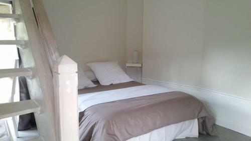Bed & Breakfast Table Et Chambres D'h�tes Le Colombier
