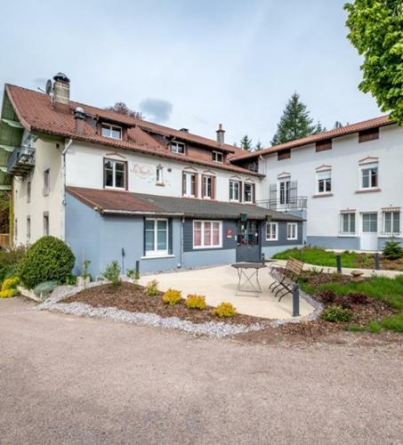 Hotel H�tel Restaurant La Vigotte