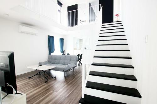 Monochrome