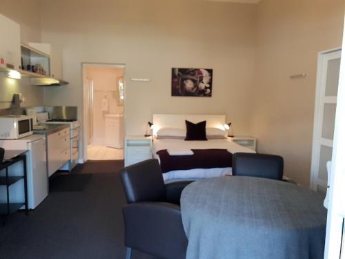 Stirling Apartments - Studio 1