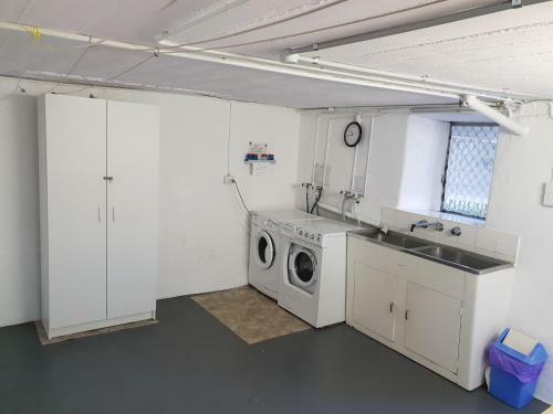 Stirling Apartments - Studio 2