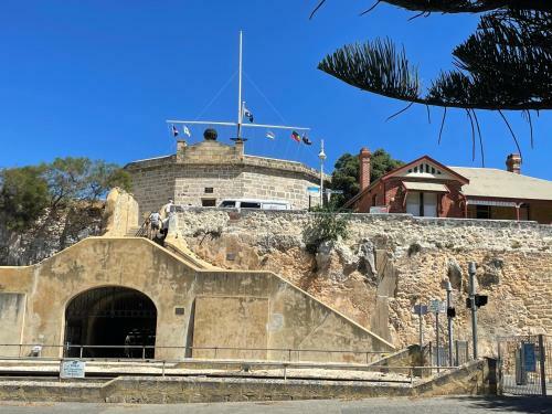 Apartamento Lily?s Quarters - West End Hidden Gem