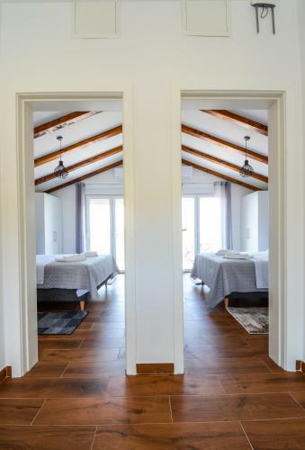 Exclusive Villa With Pool, Amazing Sea View