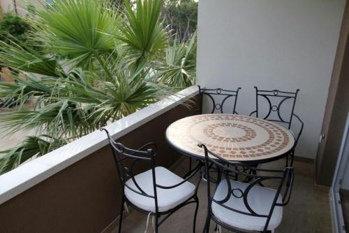 Apartments By The Sea Makarska - 16786