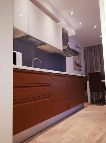 Apartments By The Sea Makarska - 16786