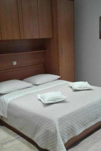 Apartments By The Sea Makarska - 16786
