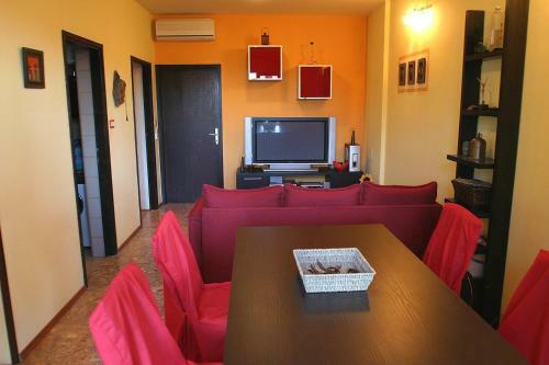 Apartments With A Parking Space Slatine, Ciovo - 2568