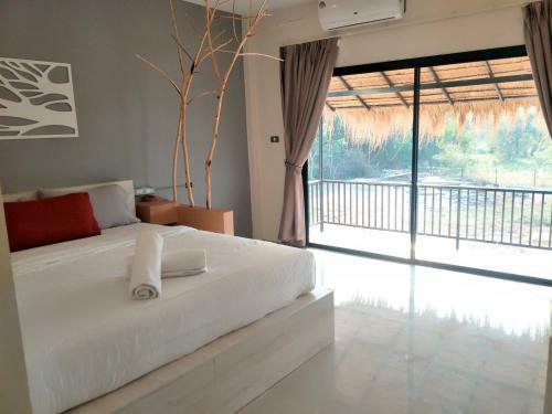 Hostal Suwi Coco Ville Resort