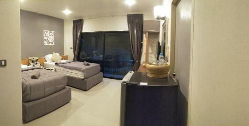 Hostal Suwi Coco Ville Resort