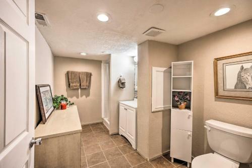 Pet-friendly Elizabeth Apartment On 3 Acres!