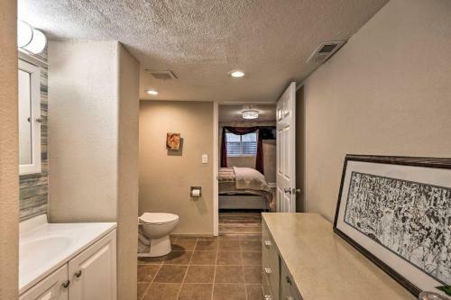 Pet-friendly Elizabeth Apartment On 3 Acres!