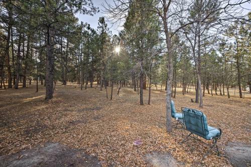Pet-friendly Elizabeth Apartment On 3 Acres!