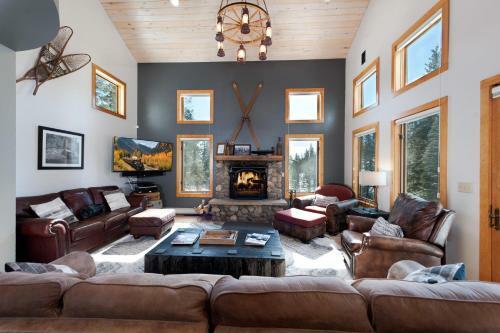 1601 Lake Purgatory Drive