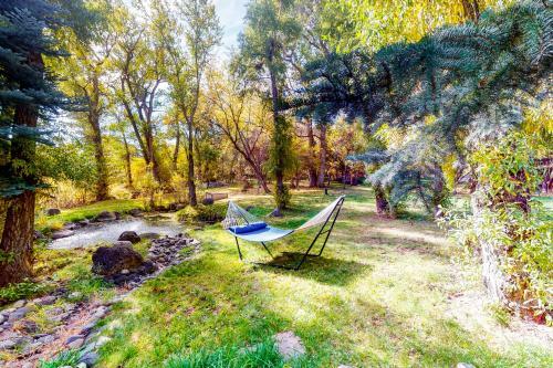 4 Mile Hideout