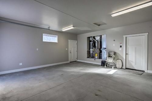 Family-friendly Grand Junction House With Patio