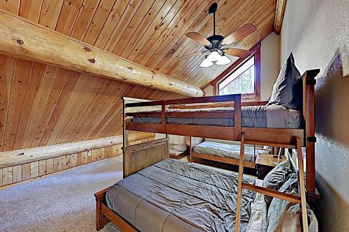 Breezy Bear Cabin