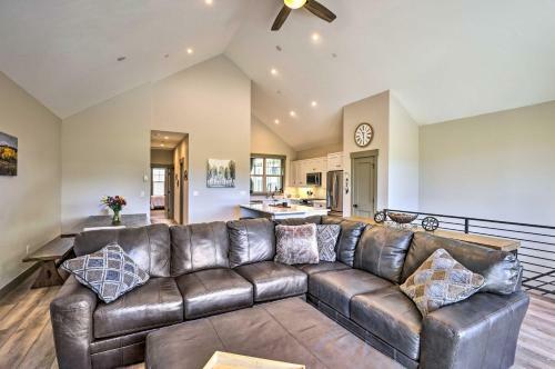 Granby Townhome With Mtn Views And Golf Access!