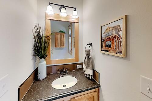 Edgewater 107
