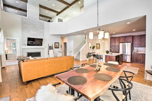Stunning Alpine Home With Hot Tub Hike And Ski!