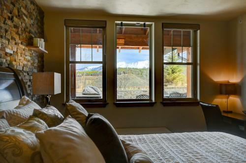 Apartamento Cozens Pointe I-101 Condo
