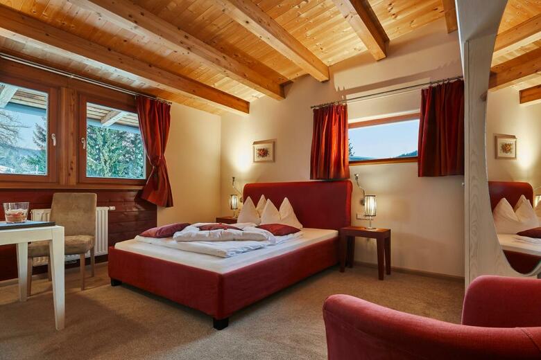 Hotel Dolomit B&B