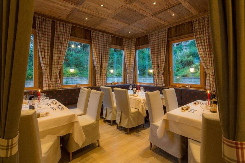 Hotel Dolomit B&B