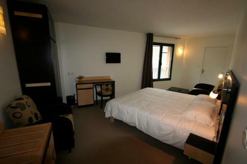 Hotel Logis Auberge De La Xaintrie