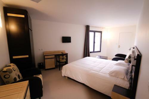 Hotel Logis Auberge De La Xaintrie