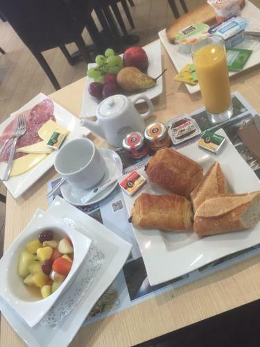 Hotel Logis Auberge De La Xaintrie