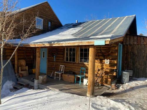 Redtail Retreat - The Studio - Get Off The Grid!