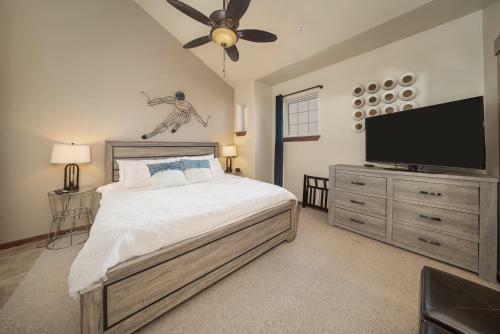 Apartamento Cozens Pointe B-301 Condo