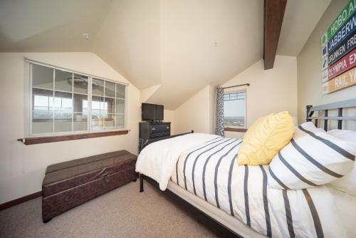 Apartamento Cozens Pointe B-301 Condo