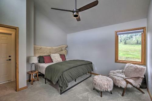 Modern Evergreen Duplex With Mountain Views!