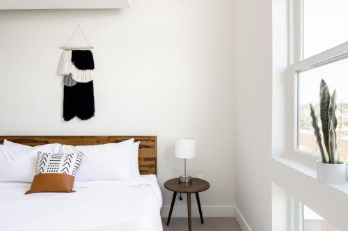 Living La Vida Penthouse Loft - Espadin Lohi
