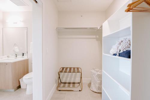 Midmodern Marvela Loft - Espadin Lohi