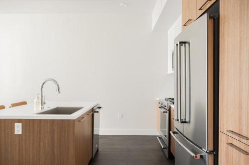 Skyline Blue Modern Loft - Espadin Lohi