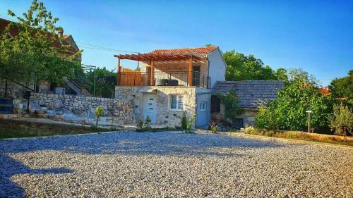 Villa Holiday Home Laura, Makarska - Runovi?i