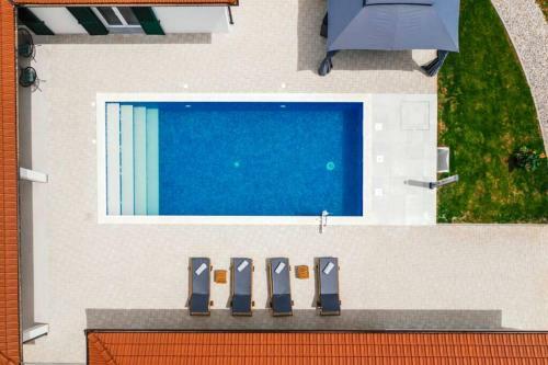 Luxury Feel Villa With Pool- Suitable For Disabled