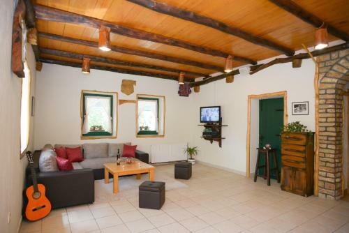 Villa Ognjistar Surrounded By Nature And Peace