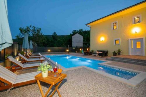 Villa Nada Zmijavci