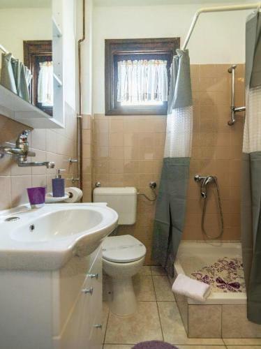 Hostal Apartments & Rooms Renduli?