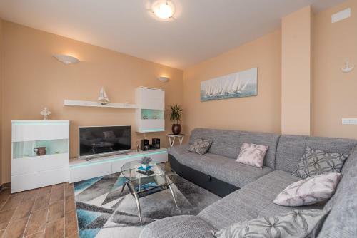 Apartment Maja With Private Pool