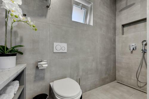 Apartment With Jacuzzi Ivana